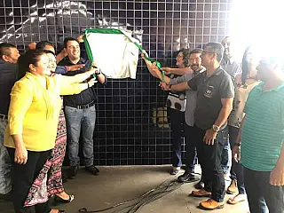 Prefeito André Nezzi inaugura quadra de esportes de escola indígena