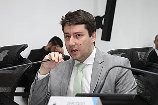 Voucher educacional para alunos da rede pública pode ser instituído em MS