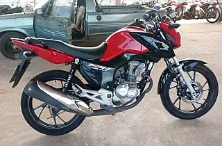 Aberta a visitação de carros, motos e sucatas de leilão do Detran na Capital 