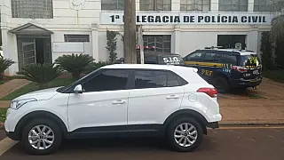 Mulher é presa pela PRF com carro recheado de drogas