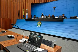 Deputados devem votar dois projetos na sessão ordinária desta quarta-feira .