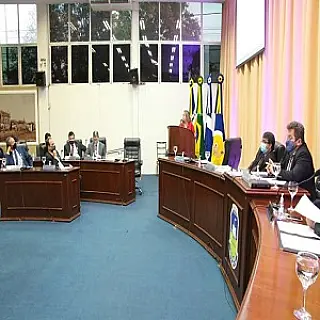 Câmara acata denúncia e abre processante contra vereadora