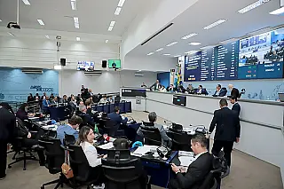 Câmara cobra explicações sobre gastos e serviços da Saúde