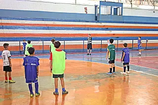 Escolinha de Esportes oferece treinos gratuitos em Aparecida do Taboado