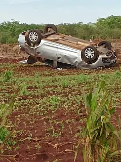 OUÇA: Veículo capotou na MS-162 em Sidrolândia, jovem cai em golpe e perde R$ 1,2 mil