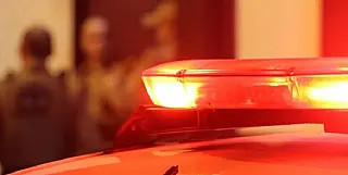 Acidente entre caminhão e moto deixa motociclista ferido em Cassilândia