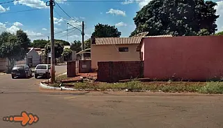 Motorista perde o controle e derruba muro de residência em Sidrolândia