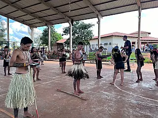Emenda leva música e dança a 400 crianças indígenas em Dourados