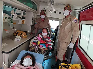 Criança nasce em banheiro de residência e Bombeiros concluem parto
