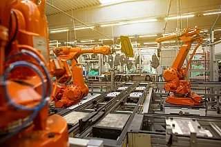 Produção industrial brasileira recua em maio após cinco meses consecutivos de crescimento