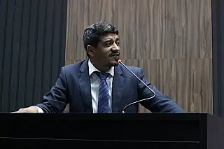 Vereador Adilson faz requerimento para mais ventiladores na unidade escolar