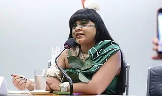 Célia Xakriabá denuncia violência policial durante marcha indígena