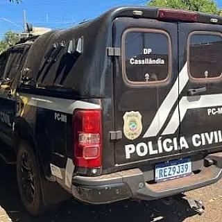 Homem é levado à delegacia após ameaças e confusão durante festa