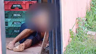 Homem é assassinado a facadas após tentar matar mulher no Jardim Batistão

