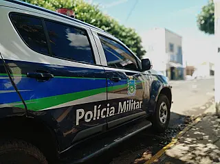 Homem agride a namorada e é preso em flagrante pela Polícia Militar