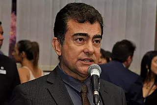 Marçal Filho apresenta projeto sobre cobrança de encargos na fatura de energia elétrica