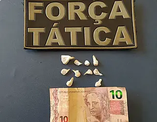 Nova Andradina - Jovem é preso pela Força Tática após ser flagrado com porções de crack
