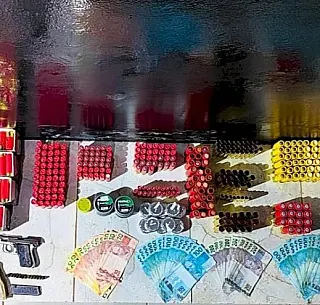 Polícia apreende armas, munições, pneus e cigarros durante operação em Deodápolis