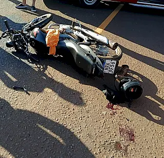 Acidente entre moto e trator deixa homem ferido na MS-141, em Ivinhema