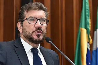 Pedro Kemp repercute pesquisa sobre queda do número de professores concursados
