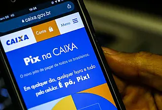 Dinheiro do auxílio emergencial já pode ser transferido via Pix a partir desta sexta feira (30)