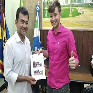 Marçal destina recurso para compra de laboratórios móveis de informática em Rio Brilhante