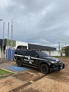 Homem denuncia agressões e furto de celular após discussão familiar por causa de cachorro