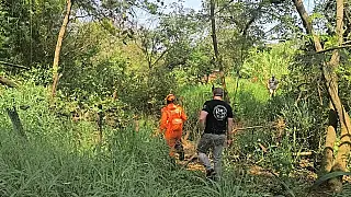 Polícia e bombeiros fazem buscas à procura de corpo de adolescente