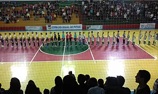 Começou jogo entre AMG e ASF