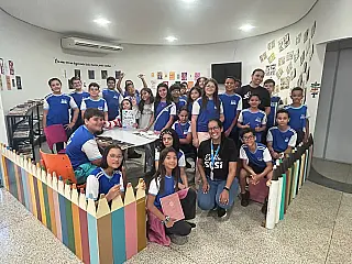 Alunos de Aparecida do Taboado visitam espaços culturais de Santa Fé do Sul