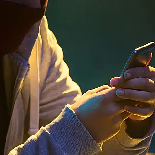 Golpista se passa por filho de mulher e causa prejuízo de R$ 9,4 mil