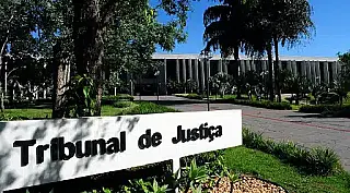 TJ-MS apura exposição de processos fictícios com referências a Lula