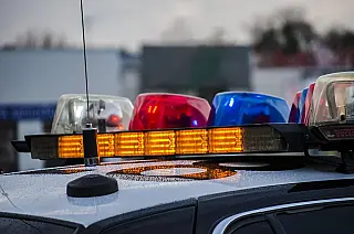 Mulher se tranca com os filhos em quarto para escapar de agressões e homem é preso em Paranaíba