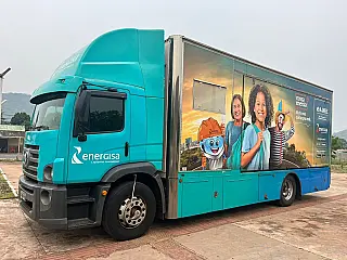 Carreta da ENERGISA oferece benefícios em Aparecida do Taboado