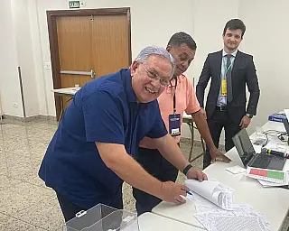 Petrallás é oficializado presidente da FFMS