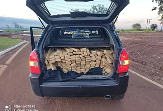 Veículo com registro de furto/roubo é recuperado com 470 kg de drogas