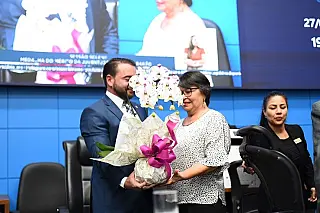 Em noite de alegria e emoção, ALEMS entrega Medalha da Juventude "Anderson Barão"