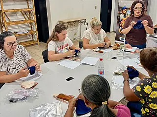 Oficina de boneca de pano valoriza o artesanato e estimula a criatividade em Aparecida do Taboado