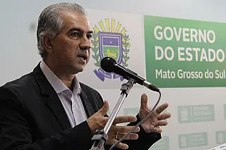 Governador zera cobrança de água de famílias de baixa renda por três meses