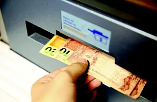Estado paga salário dos servidores nesta semana e injeta R$ 395 milhões na economia