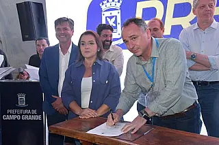 Prefeitura entrega licenças ambientais e garante mais de 240 empregos