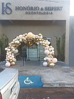  Casal inaugura clínica odontológica com laboratório de prótese em Aparecida do Taboado