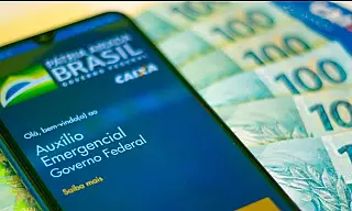 Pagamento irregular do Auxílio Emergencial de R$ 300 pode chegar a R$ 808,9 milhões, aponta CGU.