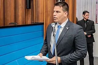 Contra exposição precoce e em favor do combate à erotização infantil, Contar apresenta PL