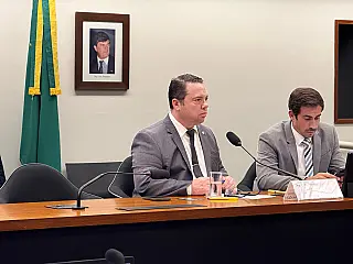 Rodolfo Nogueira convoca Marina Silva para prestar esclarecimentos