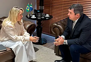 Lia Nogueira leva para Riedel urgência de passarela na MS-156 e recapeamento no Água Boa