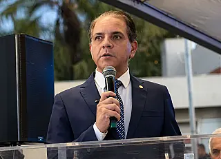 Coronel David reforça pedidos e Riedel anuncia novas promoções