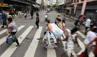 Impacto do novo auxílio emergencial no comércio deve ser 8 vezes menor