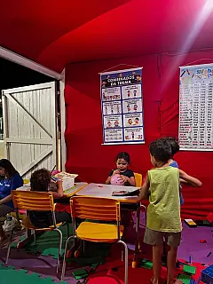 Casinha da Leitura transforma Praça da Matriz em espaço mágico para crianças