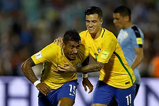 Brasil faz 4 a 1 sobre o Uruguai e  encaminha vaga na Copa do Mundo